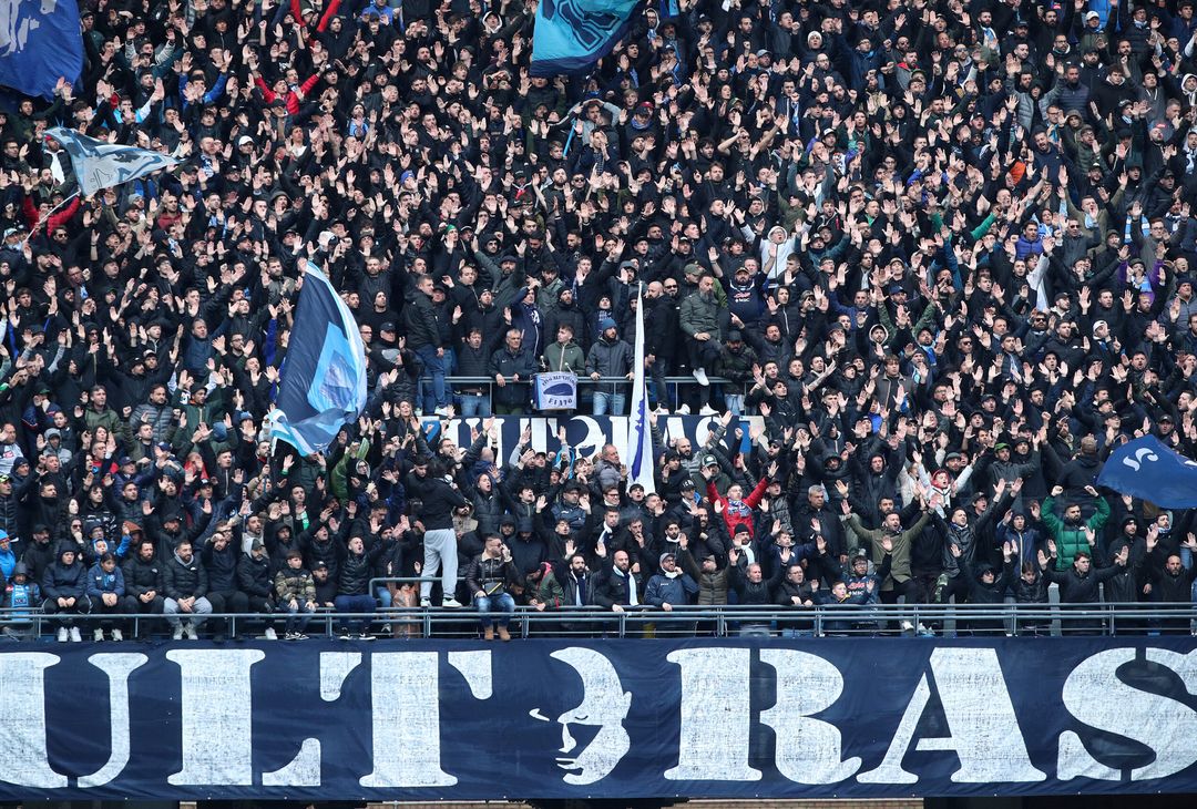 FOTO Al Maradona Tornano Striscioni, Bandiere E Tamburi - Calcio Napoli ...