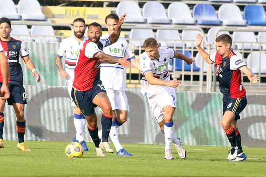 CAGLIARI, ITALY - NOVEMBER 07: Joao Pedro of Cagliari in action during the Serie A match between Cagliari Calcio and UC Sampdoria at Sardegna Arena on November 07, 2020 in Cagliari, Italy. (Photo by Enrico Locci/Getty Images) CAGLIARI, ITALY - NOVEMBER 07: Joao Pedro of Cagliari in action during the Serie A match between Cagliari Calcio and UC Sampdoria at Sardegna Arena on November 07, 2020 in Cagliari, Italy. (Photo by Enrico Locci/Getty Images)