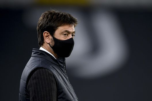 TURIN, ITALY - OCTOBER 28: Andrea Agnelli president of Juventus looks on before the UEFA Champions League Group G stage match between Juventus and FC Barcelona at Juventus Stadium on October 28, 2020 in Turin, Italy. Sporting stadiums around Italy remain under strict restrictions due to the Coronavirus Pandemic as Government social distancing laws prohibit fans inside venues resulting in games being played behind closed doors. (Photo by Daniele Badolato - Juventus FC/Juventus FC via Getty Images) TURIN, ITALY - OCTOBER 28: Andrea Agnelli president of Juventus looks on before the UEFA Champions League Group G stage match between Juventus and FC Barcelona at Juventus Stadium on October 28, 2020 in Turin, Italy. Sporting stadiums around Italy remain under strict restrictions due to the Coronavirus Pandemic as Government social distancing laws prohibit fans inside venues resulting in games being played behind closed doors. (Photo by Daniele Badolato - Juventus FC/Juventus FC via Getty Images)