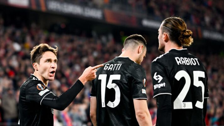 Gazzetta: “Juve al lavoro per i rinnovi di Rabiot, Szczesny e Chiesa: e da Fede arriva una promessa” - immagine 1