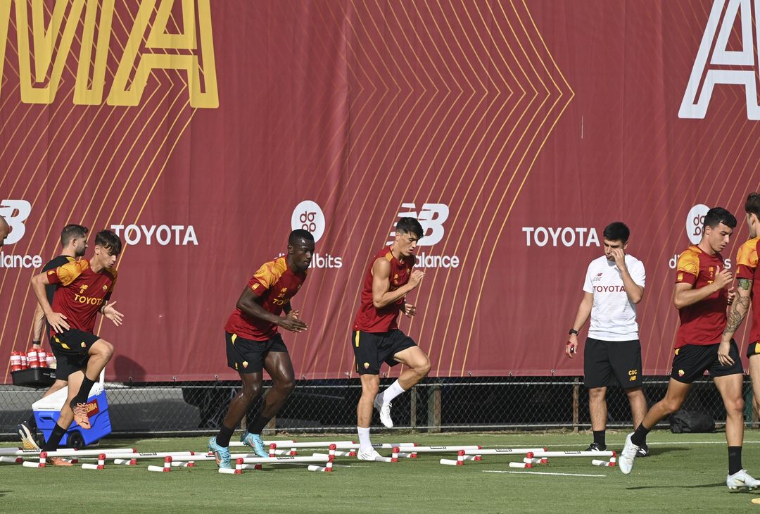 Roma-Helsinki, la rifinitura dei giallorossi a Trigoria – FOTO GALLERY - immagine 13