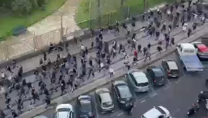 Scontri Napoli-Eintracht, il Questore: “L’obiettivo principale lo abbiamo raggiunto” - immagine 1