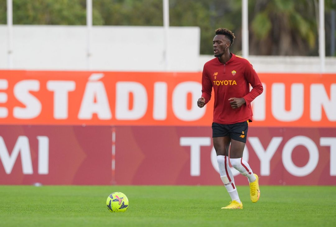 Roma, c’è Wijnaldum in gruppo. E torna anche Rui Patricio – FOTO GALLERY - immagine 29