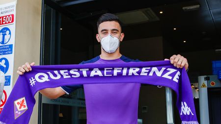GERMOGLI PH: 2 AGOSTO 2021 FIRENZE ARRIVO DEL NUOVO GIOCATORE DELLA FIORENTINA NICOLAS GONZALEZ NELLA FOTO ARRIVO ALL'AREOPORTO VESPUCCI DI PERETOLA