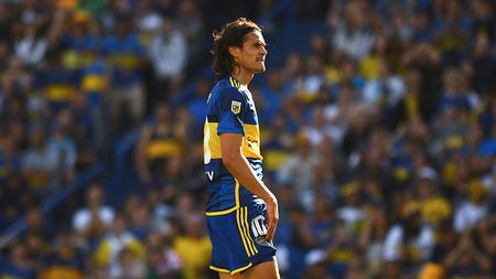 BUENOS AIRES, ARGENTINA - NOVEMBER 12: Edinson Cavani of Boca Juniors reacts during a match between Boca Juniors and Newell's Old Boys as part of Copa de la Liga Profesional 2023 at Estadio Alberto J. Armando on November 12, 2023 in Buenos Aires, Argentina. (Photo by Rodrigo Valle/Getty Images)