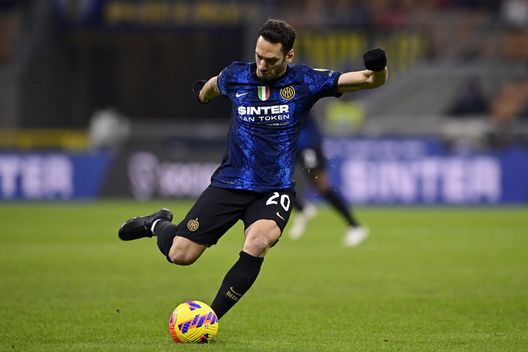 (Photo by Mattia Ozbot - Inter/Inter via Getty Images ) Markus Kauczinski, ex tecnico di Calhanoglu: “Che gol al Darmstadt, sull’esultanza nel derby…”- immagine 2