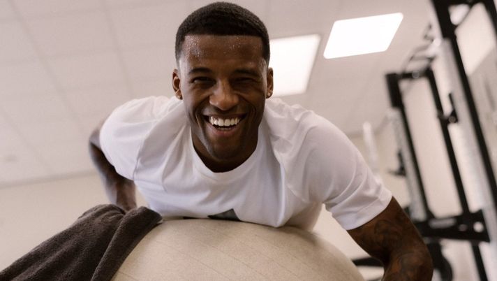 Wijnaldum in palestra: “Una buona domenica per fare un ottimo allenamento” Wijnaldum in palestra: “Una buona domenica per fare un ottimo allenamento” - immagine 1