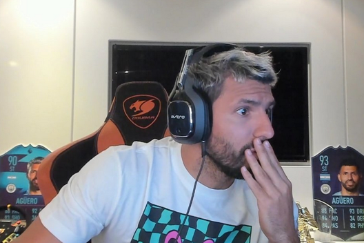 Aguero troppo impegnato: dice addio (fino a quando?) alle dirette su Twitch Tv- immagine 2