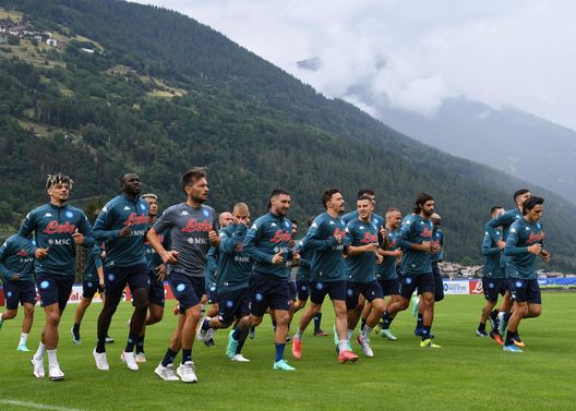 DIMARO, ITALY - JULY 15: Eljif Elmas , Kalidou Koulibaly , Andrea Petagna , Kostas Manolas of Napoli during an SSC Napoli training session on July 15, 2021 in Dimaro, Italy. (Photo by SSC NAPOLI/SSC NAPOLI via Getty Images) DIMARO, ITALY - JULY 15: Eljif Elmas , Kalidou Koulibaly , Andrea Petagna , Kostas Manolas of Napoli during an SSC Napoli training session on July 15, 2021 in Dimaro, Italy. (Photo by SSC NAPOLI/SSC NAPOLI via Getty Images)
