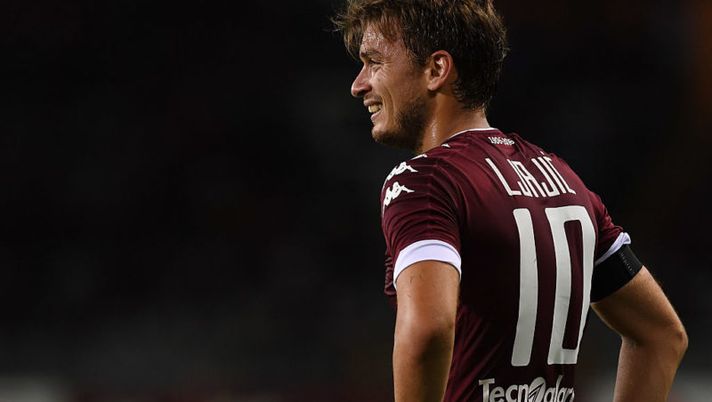TURIN, ITALY - AUGUST 28: Adem Ljajc of FC Torino looks on during the Serie A match between FC Torino and Bologna FC at Stadio Olimpico di Torino on August 28, 2016 in Turin, Italy. (Photo by Valerio Pennicino/Getty Images) Ljajic, la verità di Tuttosport: “Infortunio non in dubbio, ma negli ultimi allenamenti…” - immagine 1