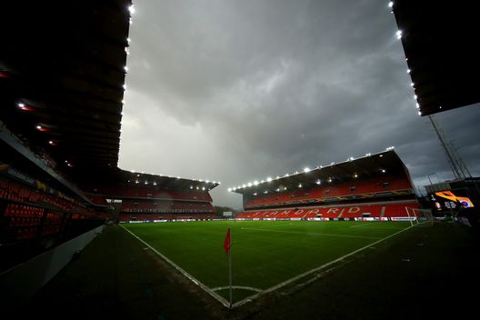LIEGE, BELGIUM - OCTOBER 22: General view inside the stadium prior to the UEFA Europa League Group D stage match between Standard Liege and Rangers at Stade Maurice Dufrasne on October 22, 2020 in Liege, Belgium. (Photo by Dean Mouhtaropoulos/Getty Images) LIEGE, BELGIUM - OCTOBER 22: General view inside the stadium prior to the UEFA Europa League Group D stage match between Standard Liege and Rangers at Stade Maurice Dufrasne on October 22, 2020 in Liege, Belgium. (Photo by Dean Mouhtaropoulos/Getty Images)