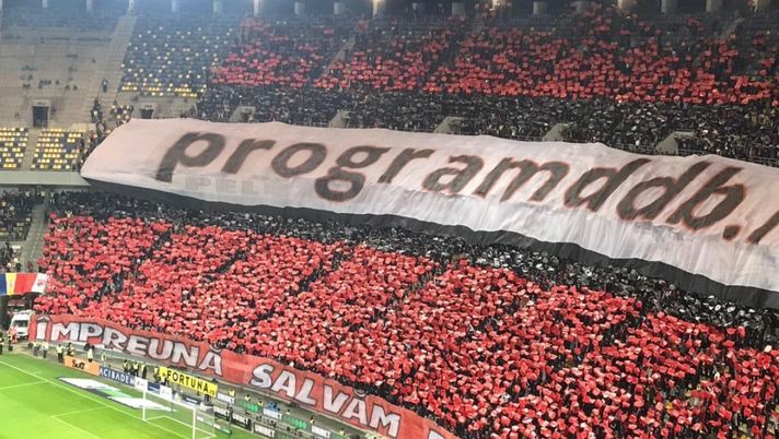 La coreografia "social" della Dinamo Bucarest Dinamo Bucarest: “Squadra formata 24 giorni fa, ma siamo pronti per il derby” - immagine 1