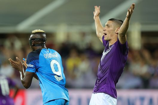 FLORENCE, ITALY - AUGUST 28: Nikola Milenkovic of ACF Fiorentina reacts during the Serie A match between ACF Fiorentina and SSC Napoli at Stadio Artemio Franchi on August 28, 2022 in Florence, Italy. (Photo by Gabriele Maltinti/Getty Images) Stadio: Milenkovic in campo non prima di ottobre. Ok contro l’Atalanta?- immagine 2