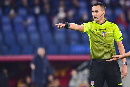 Marco Di Bello (Photo by Fabio Rossi/AS Roma via Getty Images) napoli arbitro