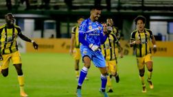 Venezuela, l’incredibile gol da porta a porta realizzato dal portiere del Deportivo Tachira