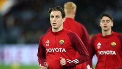 De Rossi pensa anche a Bove. Inzaghi (in tribuna) ha un dubbio