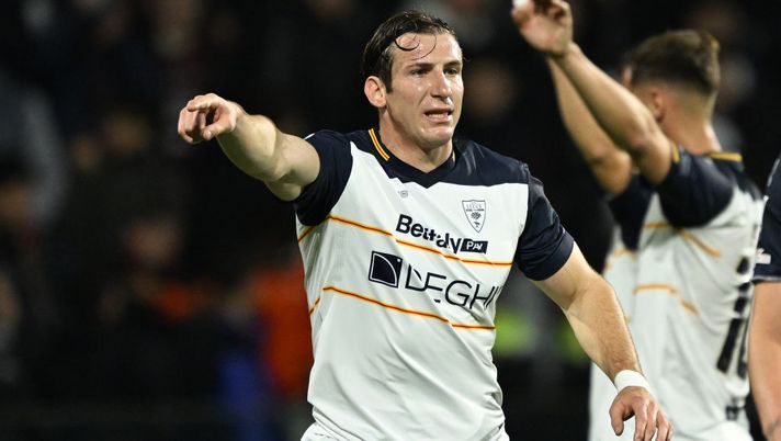 SALERNO, ITALY - MARCH 16: Federico Baschirotto of US Lecce during the Serie A TIM match between US Salernitana and US Lecce at Stadio Arechi on March 16, 2024 in Salerno, Italy. (Photo by Francesco Pecoraro/Getty Images) Lecce, Baschirotto: “Roma squadra di campioni, vogliamo rendergli la vita difficile” - immagine 1