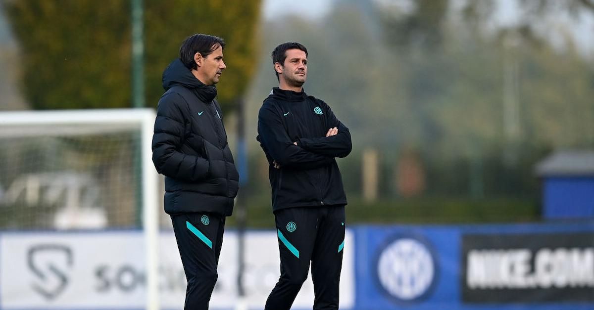 VIDEO / L'Inter è tornata ad allenarsi: seduta sotto lo sguardo di Inzaghi  e Chivu - FC Inter 1908
