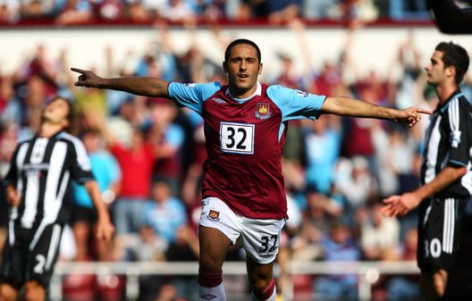 LONDON - SEPTEMBER 20: David Di Michele of West Ham celebrates after he scores the first goal of the game during the Barclays Premier League match between West Ham United and Newcastle United at Upton Park on September 20, 2008 in London, England. (Photo by Mike Hewitt/Getty Images) LONDON - SEPTEMBER 20: David Di Michele of West Ham celebrates after he scores the first goal of the game during the Barclays Premier League match between West Ham United and Newcastle United at Upton Park on September 20, 2008 in London, England. (Photo by Mike Hewitt/Getty Images)