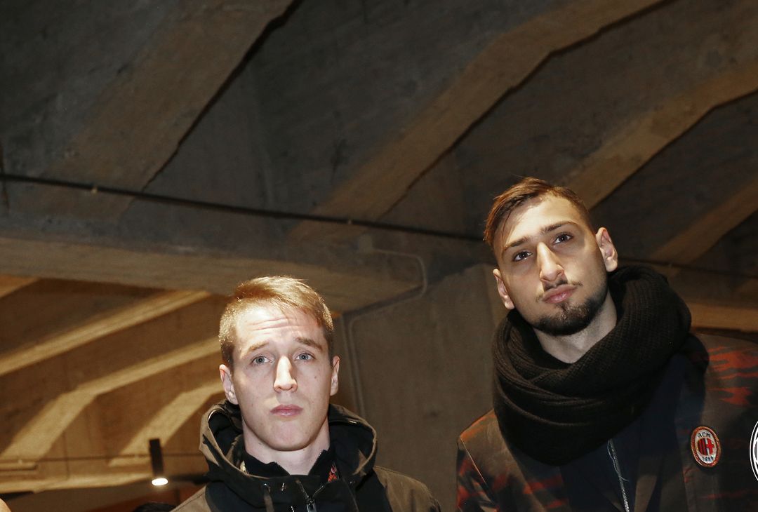 GALLERY – Memoriale della Shoah, la visita della delegazione del Milan - immagine 9