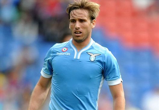 Lucas Biglia, centrocampista della Lazio (fonte foto: www.goal.com) Lucas Biglia, centrocampista della Lazio (fonte foto: www.goal.com)