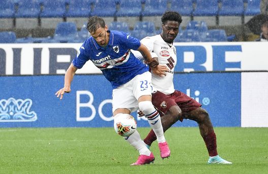 GENOA, ITALY - SEPTEMBER 22: Manolo Gabbiadini of UC Sampdoria and Ola Aina of Torino FC during the Serie A match between UC Sampdoria and Torino FC at Stadio Luigi Ferraris on September 22, 2019 in Genoa, Italy. (Photo by Paolo Rattini/Getty Images) GENOA, ITALY - SEPTEMBER 22: Manolo Gabbiadini of UC Sampdoria and Ola Aina of Torino FC during the Serie A match between UC Sampdoria and Torino FC at Stadio Luigi Ferraris on September 22, 2019 in Genoa, Italy. (Photo by Paolo Rattini/Getty Images)