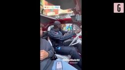 VIDEO / Koulibaly canta in napoletano su una 500 d’epoca