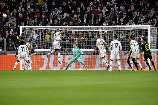 EL, la Juve batte lo Sporting per uno a zero. United, 2-2 clamoroso col Siviglia- immagine 2