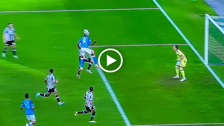 VIDEO Napoli-Udinese 1-0, Osimhen porta in vantaggio gli azzurri con un colpo di testa - immagine 1
