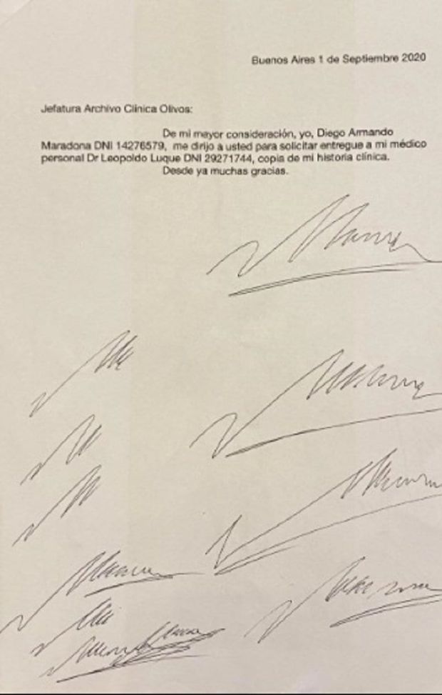 Uno dei documenti che incriminerebbero il dottor Luque per la falsificazione delle firme di Maradona Uno dei documenti che incriminerebbero il dottor Luque per la falsificazione delle firme di Maradona