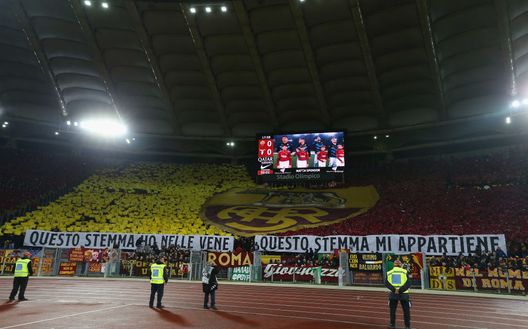 ROME, ITALY - JANUARY 26: AS Roma fans during the Serie A match between AS Roma and SS Lazio at Stadio Olimpico on January 26, 2020 in Rome, Italy. (Photo by Paolo Bruno/Getty Images) ROME, ITALY - JANUARY 26: AS Roma fans during the Serie A match between AS Roma and SS Lazio at Stadio Olimpico on January 26, 2020 in Rome, Italy. (Photo by Paolo Bruno/Getty Images)