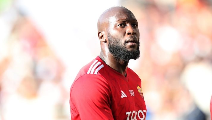 “Primo tempo tremendo”. Lukaku il peggiore della Roma nel derby, i motivi dell’insufficienza - immagine 1