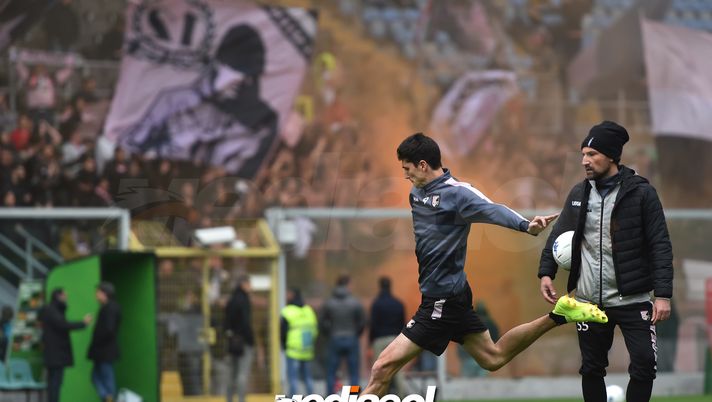 PALERMO, ITALY - MARCH 28: Stefano Moreo of Palermo in action during a training session at Stadio Renzo Barbera on March 28, 2019 in Palermo, Italy. (Photo by Tullio M. Puglia/Getty Images) Serie B