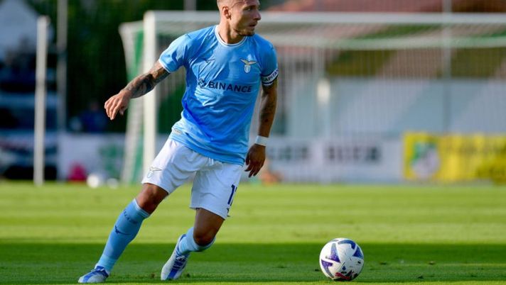 GRASSAU, GERMANY - JULY 27: Ciro Immobile of SS Lazio in action during the SS Lazio v Genoa CFC pre season friendly match on July 27, 2022 in Grassau, Germany. (Photo by Marco Rosi - SS Lazio/Getty Images) Lazio, si salva solo Immobile: tutti i bocciati nel pesante 4-1 contro il Genoa - immagine 1