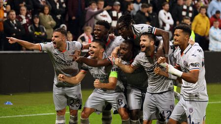 EDINBURGH, SCOTLAND - SEPTEMBER 08: Youssouf Ndayishimiye of Istanbul Basaksehir celebrates after scoring their team's second goal during the UEFA Europa Conference League group A match between Heart of Midlothian and Istanbul Basaksehir at Tynecastle Park on September 08, 2022 in Edinburgh, Scotland. (Photo by Ian MacNicol/Getty Images)