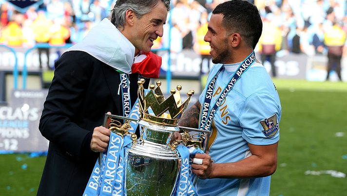 Roberto Mancini e Carlos Tevez ai tempi del Manchester City 