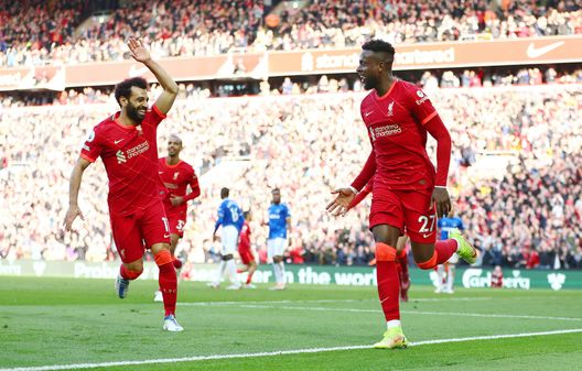 Divock Origi esulta con Mohammed Salah per il suo gol in Liverpool-Everton 2-0 (Premier League 2021-2022) | News (Getty Images) Divock Origi Liverpool-Everton 2-0 Premier League 2021-2022