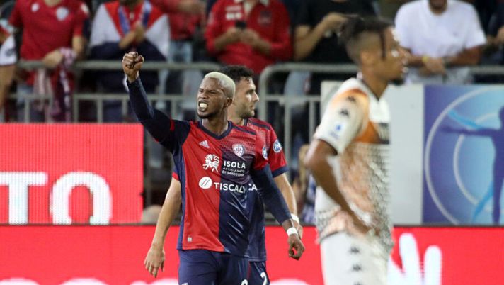 CAGLIARI, ITALY - OCTOBER 01: Keita of Cagliari celebrates his goal 1-0 during the Serie A match between Cagliari Calcio and Venezia FC at Sardegna Arena on October 01, 2021 in Cagliari, Italy. (Photo by Enrico Locci/Getty Images) I voti ufficiali al fantacalcio: Keita e Busio super! Joao Pedro come Godin, delude Aramu - immagine 1
