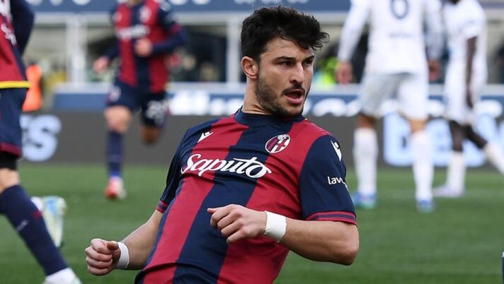 Orsolini: “Ho la maglia del Bologna cucita addosso! E questo pubblico mi commuove” Orsolini: “Ho la maglia del Bologna cucita addosso! E questo pubblico mi commuove” - immagine 1