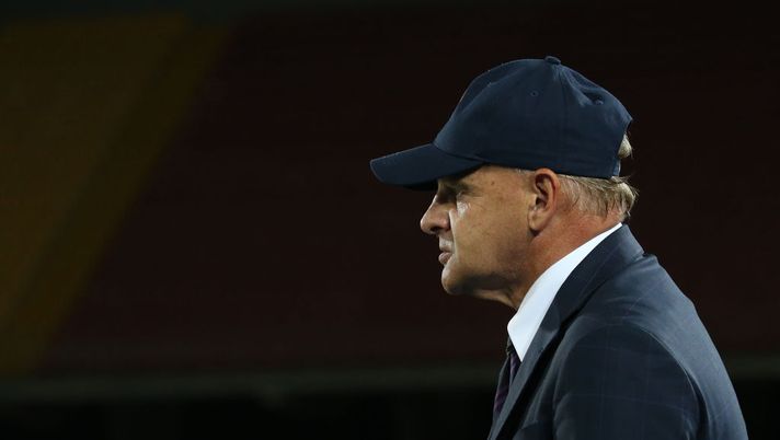 LECCE, ITALY - JULY 15: Head coach of Fiorentina Giuseppe Iachini during the Serie A match between US Lecce and ACF Fiorentina at Stadio Via del Mare on July 15, 2020 in Lecce, Italy. (Photo by Maurizio Lagana/Getty Images) LECCE, ITALY - JULY 15: Head coach of Fiorentina Giuseppe Iachini during the Serie A match between US Lecce and ACF Fiorentina at Stadio Via del Mare on July 15, 2020 in Lecce, Italy. (Photo by Maurizio Lagana/Getty Images)