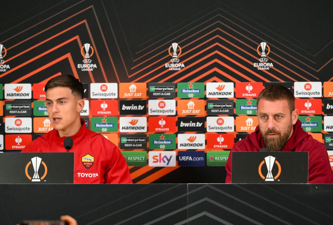 Roma, la conferenza stampa di De Rossi e Dybala alla vigilia del Milan – FOTO GALLERY - immagine 12