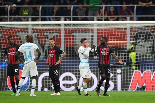 (Photo by Shaun Botterill/Getty Images) SIEBERT VS MILAN