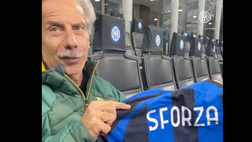 VIDEO / Inter, regalo a Giovanni: “La maglia di Sforza? Quella di Lautaro era finita”