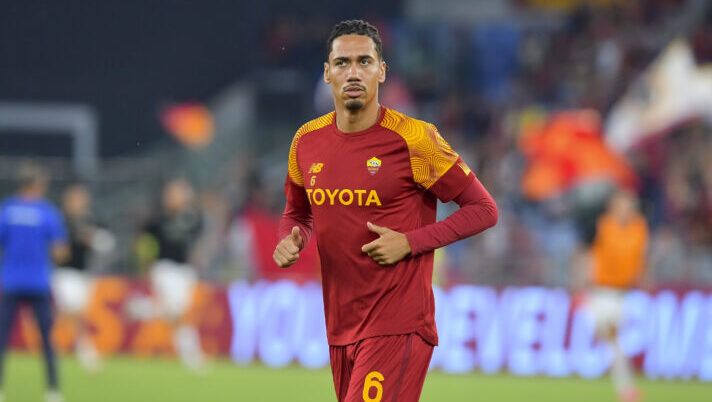 Gazzetta: “Slitta il rientro di Smalling, Mourinho è seccato di non averlo” - immagine 1