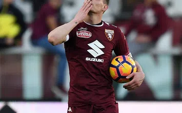  TURIN, ITALY - MARCH 05: Andrea Belotti of FC Torino celebrates victory at the end of the Serie A match between FC Torino and US Citta di Palermo at Stadio Olimpico di Torino on March 5, 2017 in Turin, Italy. (Photo by Valerio Pennicino/Getty Images)
