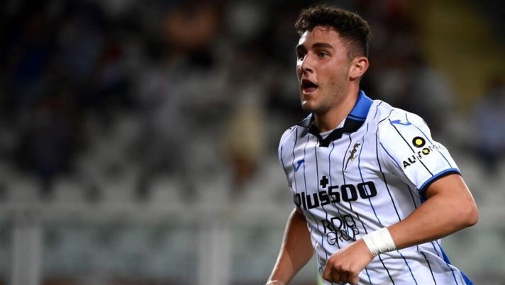 Atalanta's Italian forward Roberto Piccoli (L) celebrates his goal during the Italian Serie A football match Torino vs Atalanta Bergamo at the Grande Torino Stadium in Turin on August 21, 2021. (Photo by MARCO BERTORELLO / AFP) (Photo by MARCO BERTORELLO/AFP via Getty Images) Piccoli: “Dovevo andar via, ora mi gioco il posto! Duvan un animale e Gasp mi ha detto…” - immagine 1