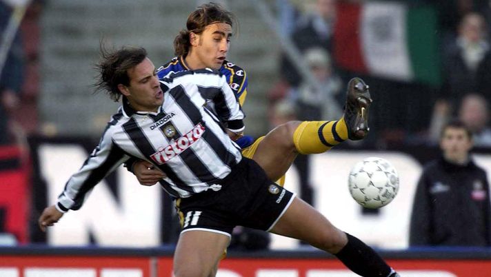 Professione Bomber, Roberto Muzzi: la profezia di Mazzone, il Maestro Tabarez e la favola di Cagliari… Professione Bomber, Roberto Muzzi: la profezia di Mazzone, il Maestro Tabarez e la favola di Cagliari…