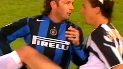 VIDEO / Accadde oggi: gol di Cruz e l’Inter manda la Juventus k.o. Il duello Miha-Ibra…