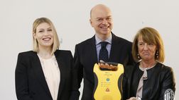 Da Fondazione Milan defibrillatori nelle scuole