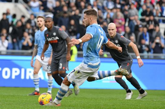 Immobile contro l'Udinese Immobile contro l'Udinese